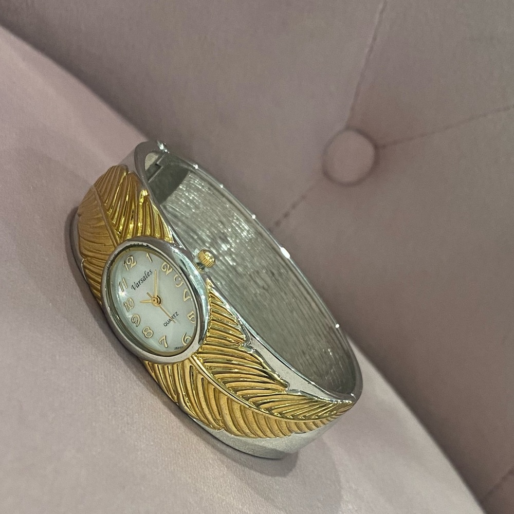 Women’s watch, brazalete